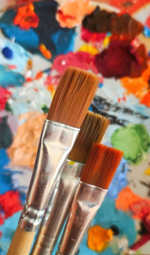 Detalle de texturas y colores en cuadros artesanales pintados por Gemma.